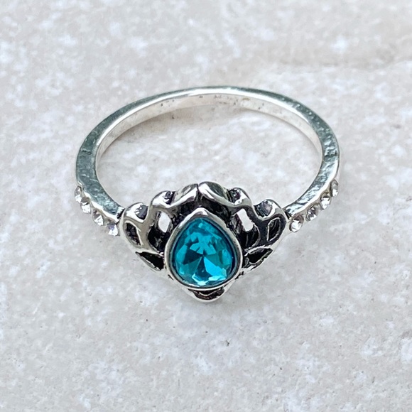 Lotus ring blue zircon silver plated with crystal accent sz 7 - Picture 2 of 8